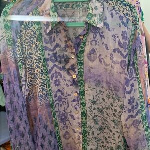 Lightweight Men's Floral Button-Up Shirt in Lavender and Green